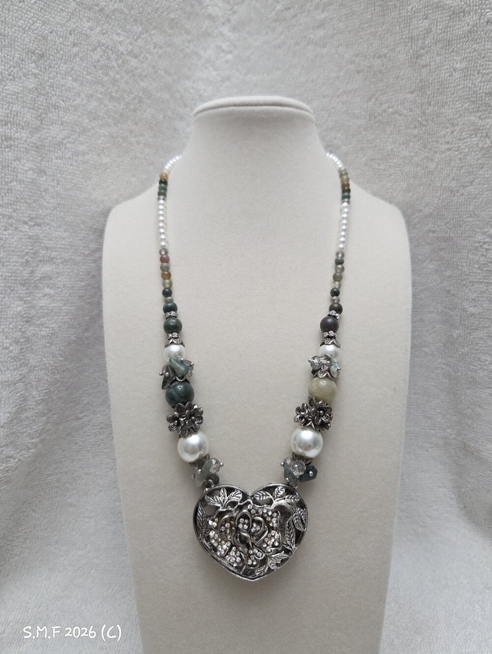 Indian Agate w/White Glass Pearl/Austrian Crystals in a Heart Pendant Necklace